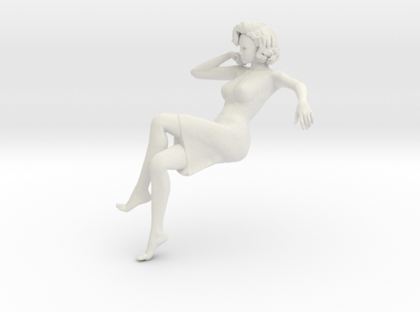 Lady sitting-011 scale 1/24